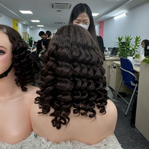 วิกผมดิบแท้จากเวียดนาม100% เรียงตามหนังและเรียบลื่นสไตล์ลอนลึกที่มีขนาดเต็มปานกลางสำหรับหมวกลูกไม้ - Product Image 3