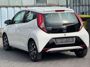 Parfaitement utilisé 2019 <span class=keywords><strong>Toyota</strong></span>-<span class=keywords><strong>Aygo</strong></span> (<span class=keywords><strong>X</strong></span>) manuelle essence 4 cylindres Euro6c 4 places 72hp voitures d'<span class=keywords><strong>occasion</strong></span> prêtes à être expédiées dans le monde entier - Product Image 4