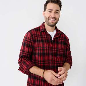 2026 Hot Selling Custom 100% Cotton Flannels 220gsm Thick Horn Button Eco-Friendly Casual Style Anti-Wrinkle Wholesale <b>Men</b> Shirt - Product Image 2