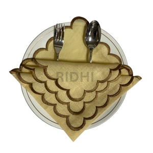 Wholesale Trending 100% Pure Linen Embroidered Scalloped <b>Edge</b> Napkins Linen Table Napkins for Wedding Party Home Decor Farmhouse - Product Image 5