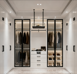 <span class=keywords><strong>Armadio</strong></span> scorrevole affidabile <span class=keywords><strong>con</strong></span> <span class=keywords><strong>specchio</strong></span> integrato nel design di una cabina <span class=keywords><strong>armadio</strong></span> su misura per risparmiare spazio in una camera da letto piccola - Product Image 4