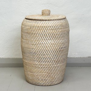Top rated supplier wholesale <b>woven</b> storage <b>basket</b> <b>with</b> <b>lid</b> natural rattan hamper bin <b>baskets</b> - Product Image 1