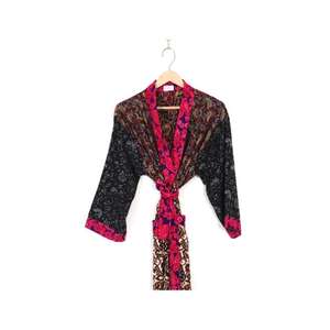 Grossiste et fabricant de peignoir en soie Robe de chambre kimono vintage de plage Cardigan Robe à fleurs Robe à fleurs - Product Image 4