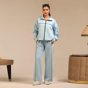 Fournisseur direct d'usine, survêtement moderne pour femmes, tissu en maille doux, silhouette élégante, confort décontracté raffiné, vente en gros prête à l'emploi - Product Image 2