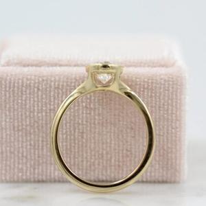 Bague en diamant de laboratoire rond IGI Bague en diamant créée en laboratoire en or 14K pour mariage et bague de fiançailles ou bande - Product Image 2