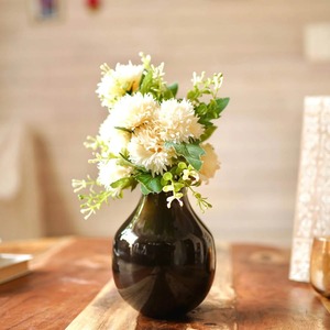 Vase à fleurs en fer artisanal de style côtier fait à la main avec finition or brillant pour le style intérieur et événementiel - Product Image 4