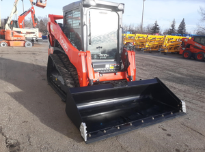 Cargadora compacta de orugas KUBOTA SVL75-3HFWVC usada, tractor de ruedas 4x4 automático, disponible para la venta ahora - Product Image 6