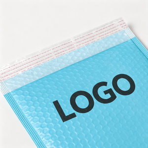 Sac d'expédition en polyéthylène bleu clair avec logo personnalisé, sac de messagerie auto-adhésif imperméable pour l'expédition de produits de beauté - Product Image 2