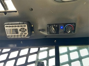 2017 ASV 2. 1 RT120F Alta operación Bastante usado 2017 ASV 1. 1 RT120F Minicargadora en excelentes condiciones para la venta - Product Image 5