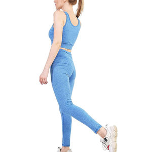 Conjunto de Yoga de Calidad Superior en Venta, Ropa Deportiva Transpirable de Secado Rápido sin Costuras para Mujer, Hecho en Pakistán - Product Image 5