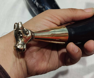 Cuerno para beber vintage hecho a mano natural 100%, perilla de latón ecológica - Product Image 3