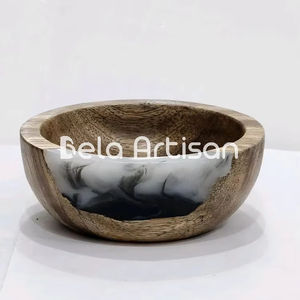 Bol en bois et résine bleue fabriqué à la main Pièce décorative polie unique pour la maison et la cuisine pour une utilisation en fête - Product Image 2