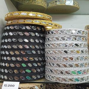 Ribete Decorativo de Encaje Bordado con Espejo y Hilo Metálico para Prendas, Ropa Étnica y Adornos Artesanales - Product Image 2