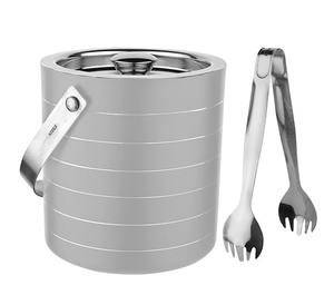 Cubitera Moderna de Acero Inoxidable con Tapa, Asa y Pinzas, Diseño Elegante a Rayas, Aislada para el Hogar, Bar o Fiestas - Product Image 1