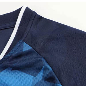 Uniforme deportivo en línea de ropa de fútbol ligero y cómodo más vendido - Product Image 4