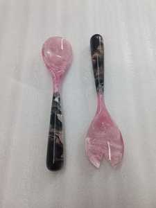 Ensemble de cuillère et de fourchette à salade en résine décorative de qualité supérieure pour la vaisselle de table, ensemble de cuillère et de fourchette à salade pour la table à manger - Product Image 2