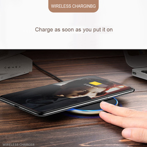 แท่นชาร์จไร้สายแบบพกพา10W 15W QC3.0ชาร์จเร็ว5W ไฟเอาต์พุต USB พอร์ตชาร์จโทรศัพท์ทนไฟ - Product Image 4