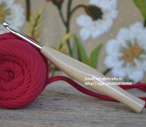 Crochet en bois de résine fait main et aiguilles à tricoter de luxe pour couture tailleurs outils de couture - Product Image 3