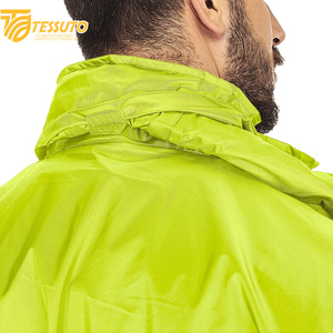 Venta al por mayor de alta calidad ligero de los hombres cortavientos chaqueta Softshell chaqueta transpirable deporte al aire libre cortavientos chaquetas de montaña - Product Image 2