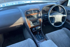 Nissan Leopard XV de 1998 en Buen Estado, Sin Reserva, Sedán Deportivo del Mercado Japonés, Turbo V6, Versión Estadounidense - Product Image 5