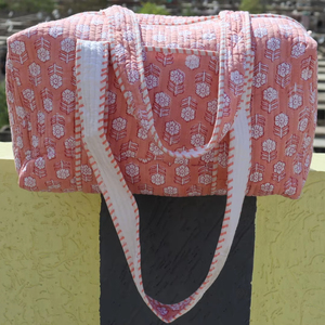 Vente en gros lot de sac de sport à bandoulière en coton matelassé bohème sac de nuit taille personnalisée lavable pour le voyage et la salle de sport - Product Image 1