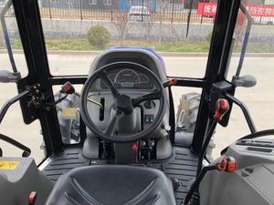 Tractor de cabina Lovol M1004 TD, 100hp - Product Image 2