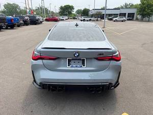 BMW M4 Competition xDrive AWD Competition xDrive 2 portes Coupé 2022, voitures d'occasion performantes à vendre - Product Image 3