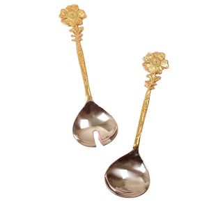 La mejor venta de cubiertos dorados mate con mango en espiral, juegos de servidor, mango de flor, juego de Servicio de ensalada, juego de servidor de mango largo - Product Image 1