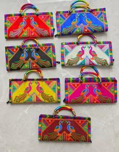 Sac à main à poignée artisanale avec design assorti et couleur de motif Sacs Banjara en tissu pour faveurs de mariage et occasion spéciale - Product Image 5