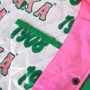 Veste universitaire d'hiver pour homme avec col montant et logo frontal pour les équipes scolaires, les événements universitaires et les tenues décontractées - Product Image 4