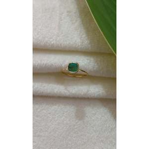 Anillo de Oro de 14K con Zafiro Rosa Corte Esmeralda, Engastado en Bisel, Joyería Fina Geométrica - Product Image 2