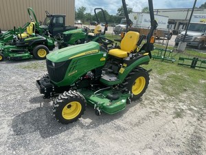 Tractores John Deere 2025R Usados de Segunda Mano con Cortadora de Césped en Venta - Product Image 5