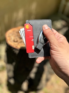 Porte-cartes en cuir Minimaliste Crédit Mince Cadeau Crédit Petite Carte Portefeuille Veg Tan Durable Hommes Mode Cadeau Pour Hommes LCR-0085B - Product Image 2