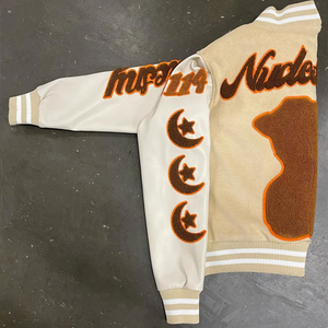 Veste universitaire pour homme sur mesure, bleu ciel, style streetwear, bomber, veste de baseball brodée, manches blanches, col montant, en peau de mouton - Product Image 6