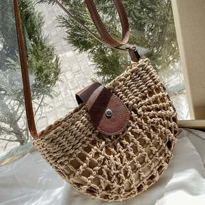 Bolso Redondo de Mimbre Estilo Bohemio Marina con Correa Individual, Cierre de Botón Estilo Japonés, Forro de Poliéster y Algodón - Product Image 3