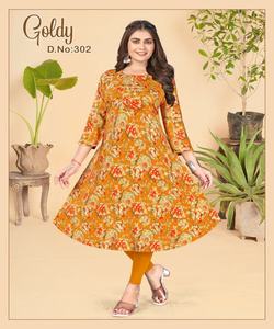 Chic Designer Casual Wear Georgette Top Pant Dupatta Set avec Chic Check Print et Embellissements fabriqués à la main - Product Image 5