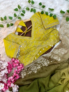 Soie Teby élégante avec impression et broderie de paillettes Saree fabricant et fournisseur en gros de Surat - Product Image 5