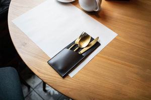 Porte-couverts en cuir véritable fait à la main, luxueux, classique, écologique, portable, durable, élégant, organisateur d'ustensiles pour restaurant - Product Image 2