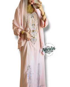 ชุดราตรีผู้หญิงทรงเอไลน์ยาวกรอมพื้น ผ้ากำมะหยี่ ปักลูกปัด แขนยาว สำหรับงานเลี้ยงอย่างเป็นทางการ ผลิตจากโพลีเอสเตอร์ 100% - Product Image 1