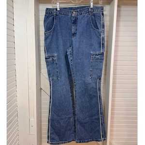 Pantalones vaqueros de mezclilla para bebés y niños pequeños bordados modernos MS Handicraft, tamaño personalizado, corte ajustado - Product Image 1