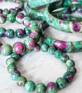 ขายส่งกำไลคริสตัลรูบี้ขัดเงาใหม่ในหินฟูชไซต์ คริสตัลบำบัด หินธรรมชาติ เซเลไนต์ หินคริสตัลเทพธิดา - Product Image 6