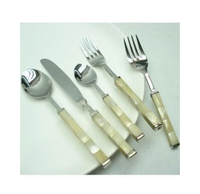 Benutzer definierte Edelstahl Gabel und Butter messer Perlmutt Griffe Besteck Set für Zuhause und Hotels