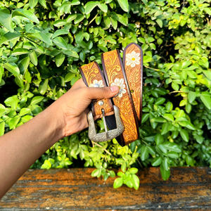 Ceinture de style western en cuir véritable peinte à la main avec motif de cheval, boucle en alliage de zinc, vintage, 40 mm, taille personnalisée - Product Image 1