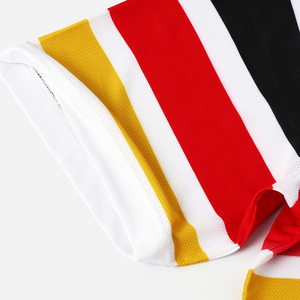Uniforme de fútbol sublimado hecho a medida, ropa de equipo de alta calidad, uniformes de fútbol transpirables de secado rápido para clubes - Product Image 4