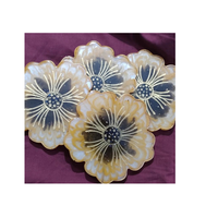 Dessous de verre en résine époxy Tasse à thé Fleur Dessous de verre en résine fait à la main Aspect royal Disponible Dessous de verre en résine