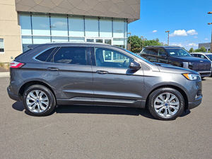 SUV Crossover EDGE Titanium 2020 Usado en Excelentes Condiciones con Tracción en las Cuatro Ruedas - Product Image 6