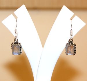 Boucles d'oreilles pendantes en argent sterling 925 unisexe, pierre de lune arc-en-ciel naturelle artisanale, pierres de cristal de guérison ethniques, idée cadeau - Product Image 1