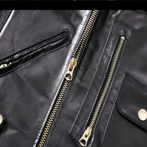 เสื้อโค้ทกันฝนหนังแกะของผู้ชายเสื้อโค้ทสไตล์วินเทจเข้ารูปใหม่ล่าสุด2025 - Product Image 4