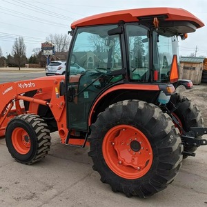Pour tracteur utilitaire MX5400 - Moteur 70 CV à couple élevé, transmission 4x4, performances robustes, composants fiables (moteur, pompe, boîte de vitesses) - Product Image 1