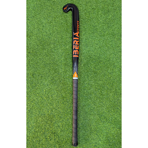IBERIA Palos de Hockey sobre Césped de Madera Personalizados al por Mayor |   Ligero, duradero y de alto rendimiento para todos los niveles. - Product Image 1